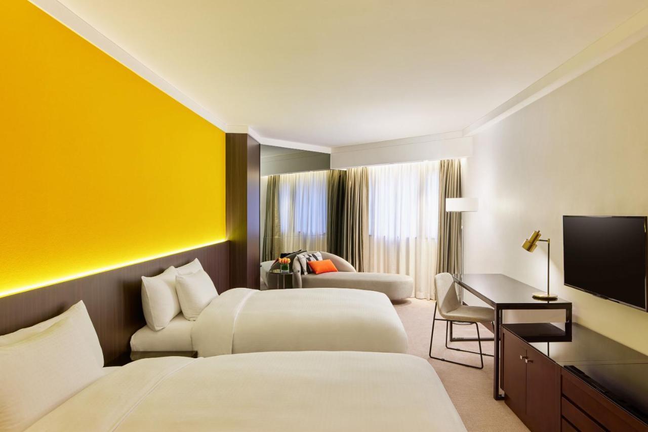 Hotel Hotel, Marco Polo